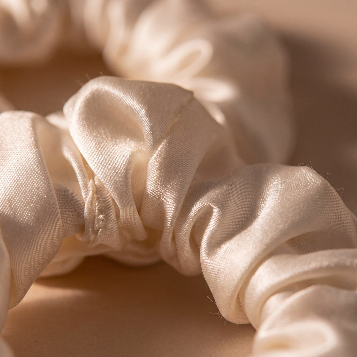 alabaster silk scrunchie